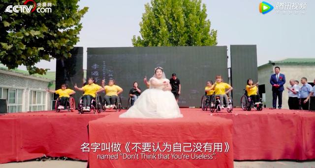 拿到阿里云客服工号的那一刻：“世界，真的把我当正常人了”