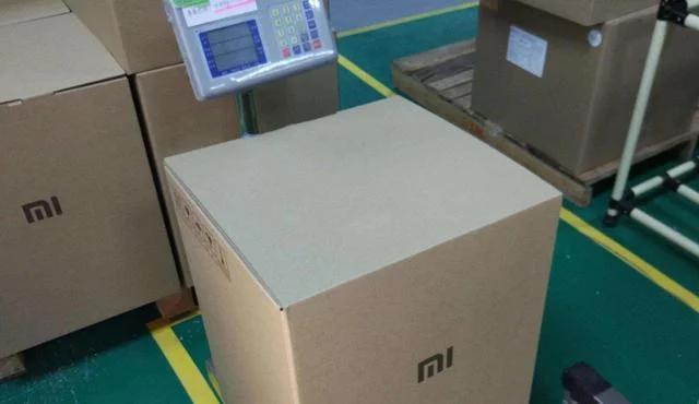 雷军正式宣布，郭台铭遭遇“劲敌”，富士康真的火烧眉毛了？