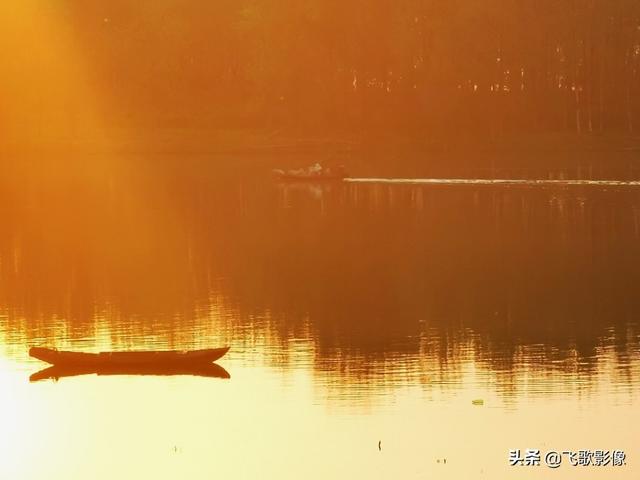 体验荣耀30，一句话：好漂亮！二句话：真爱她！三句话：娶回家！
