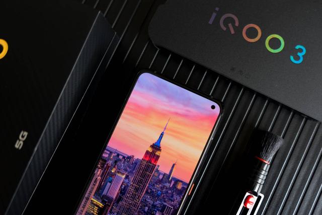生而强悍的5G性能强机，vivo全新旗舰iQOO 3深度体验