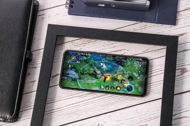 iQOO 3上手体验，原来“外美内强”才是它的真实力