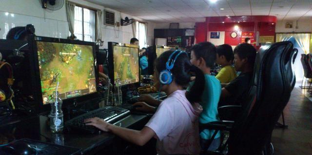 游戏行业面临整改，腾讯被迫下架32款游戏，马化腾这次也措手不及