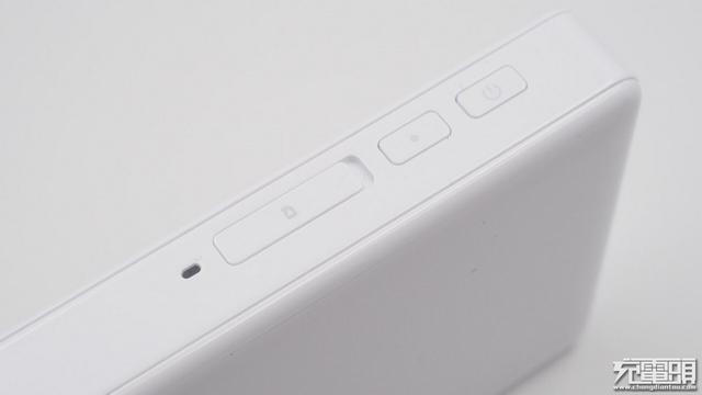 2000元华为5G随行WIFI Pro拆解，华为用实际设计用料告诉你值不值