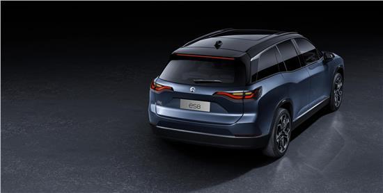 蔚来ES8一键加电,解锁代客加电,无接触补能