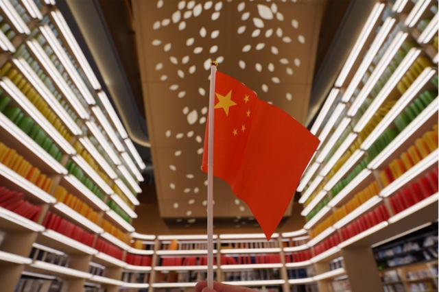 中企芯片技术取得新突破后,中国决定:批准美国、以色列巨头合并