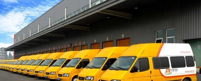 他妹夫去世，接手公司，不但做成“快递老大”，还赚来百亿身家