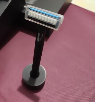 小米价格屠夫再出手，99元正面刚1399元吉列，程序猿：手动更舒服