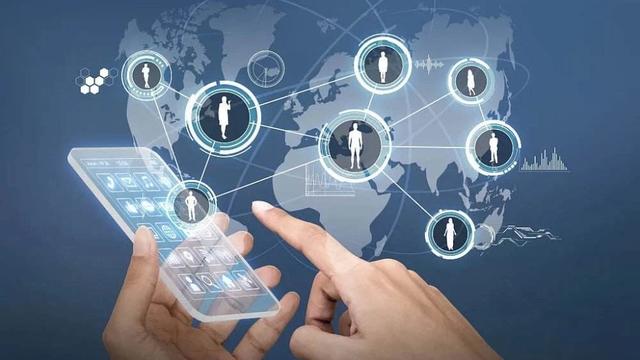 轻松筹、轻松保严选的保险超级品牌日，想写互联网保险的未来史