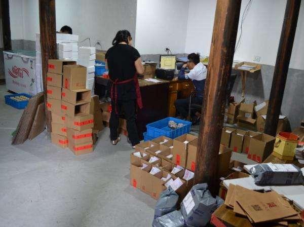 都说实体店店租很贵？电商卖家：每月直通车烧20万，贵吗？