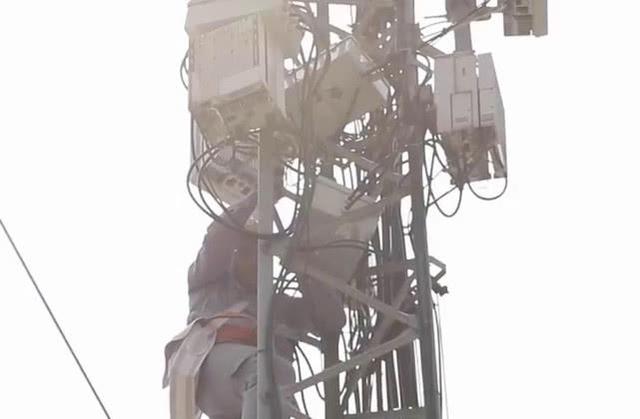 基建狂魔发力太空，撬动数万亿规模市场！多张卫星天网覆盖全球