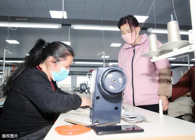 拼多多小伙20天卖掉10万库存！资金快速回流，废品变爆品！