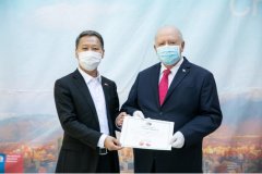 京东集团董事局主席兼CEO刘强东宣布向智利捐赠80万只口罩及其他大量医疗物资