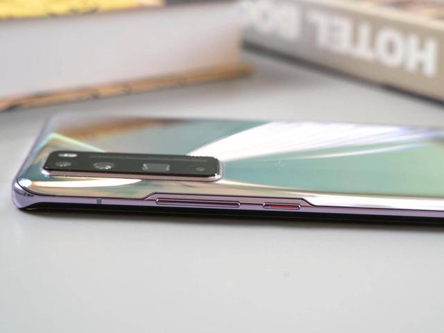 华为nova7 Pro精美图赏 优雅低调的时尚单品