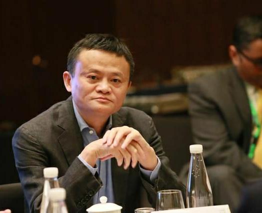 高晓松讲述去了阿里巴巴后爱慕上马云，任职后让他彻底蜕变。