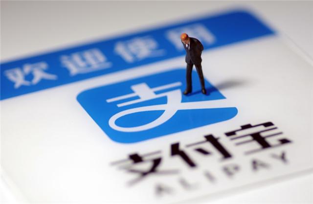 马云“豪赠”422亿给美国人，却让对方错失上万亿，网友：这招高