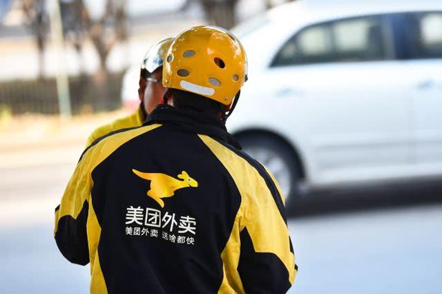 骑手骂赚得越来越少，商家骂佣金越来越高，美团一片骂声中盈利了