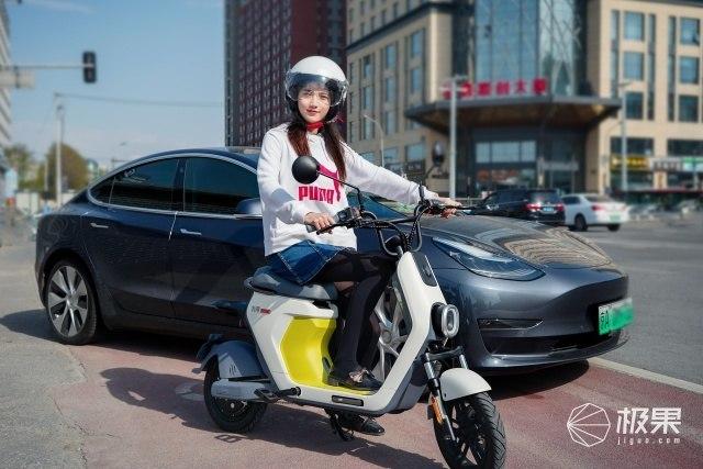 5000块“风火轮”+特斯拉黑科技！"一屁启动”说走就走