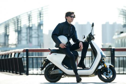 199+ 5G智慧零售门店同期开业，九号电动带来真智能电动车新体验