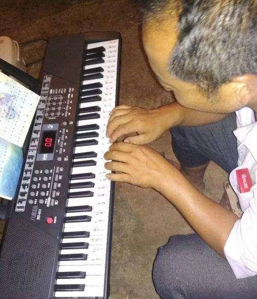 为何穷人“越来越穷”？看完拼多多买家秀后，我得到了答案！