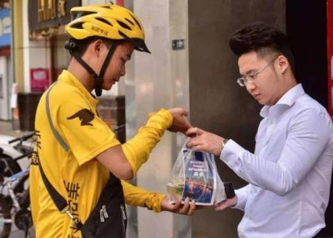 为什么越来越多的外卖小哥，不愿送外卖了？原因有3点，望周知！