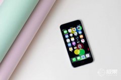 “短小精悍”新iPhone SE能买吗？3299元的小钢炮，优缺点都在这儿了！