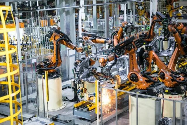 不输特斯拉，站在UNI-T背后的长安「超级工厂」