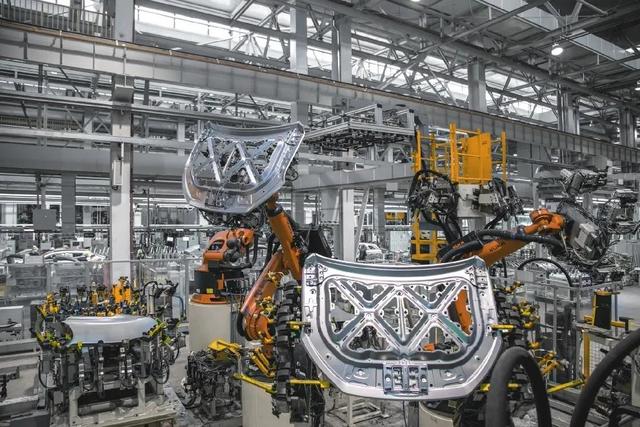 不输特斯拉，站在UNI-T背后的长安「超级工厂」