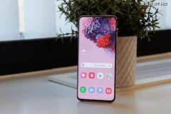 三星S20对比小米10，相差3000元，配置差距很大