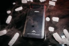 这样的礼物送给长辈才有面子，AGM H2的专为长辈设计