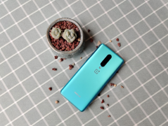 比较了十多款安卓旗舰后，这些理由让我选择了一加8！