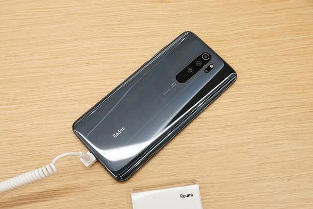 小米也有库存压力？6400万四摄+8G+大电池，跌至1300元太值了！