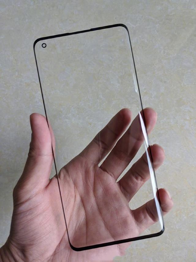 OPPO Find X2屏幕盖板曝光，单孔曲面设计，颜值你给几分？