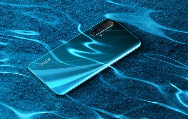 同为骁龙765G，Redmi K30 5G和真我X50到底有何不同？