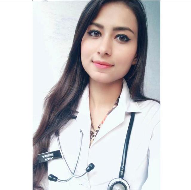 印度美女医生借中国短视频平台科普防疫常识 走红网络圈粉50万