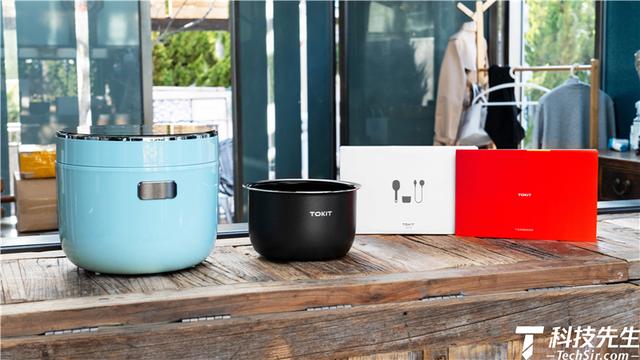 定位“轻生活”状态的年轻人：TOKIT智能电饭煲开箱