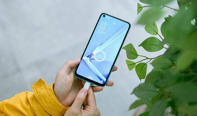 1599能买啥手机？网友：六大理由被OPPO A52圈粉