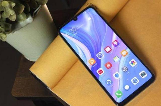 五一换新机没头绪？看看这三款千元机，选哪个都不吃亏