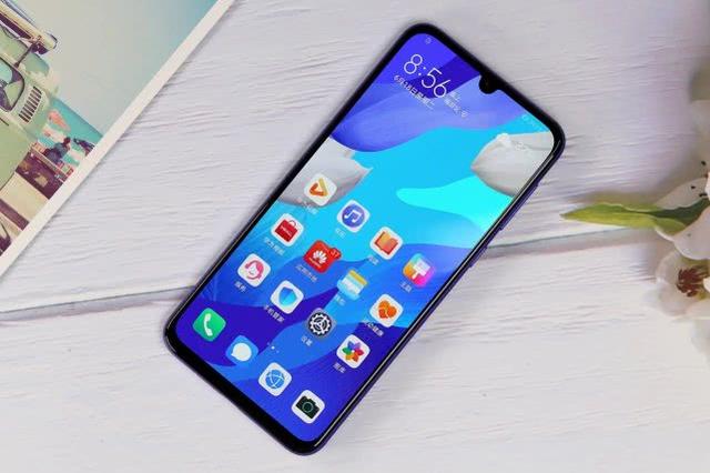 自研的猪肉确实香！华为Nova7首发麒麟985，价格让人太惊喜