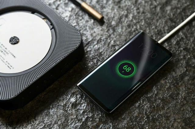 魅族经典之作？无孔机身+屏幕发声+曲面屏，黄章却表示很胡闹！