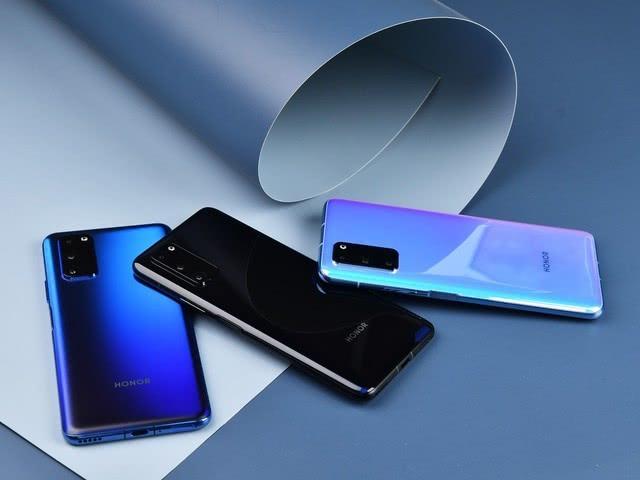 华为放大招，麒麟990+徕卡三摄+无线充电，5G标杆跌至2549元！