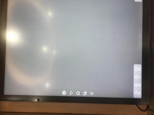 还在为写在墙上画在身上烦恼？会议平板让孩子自由表达