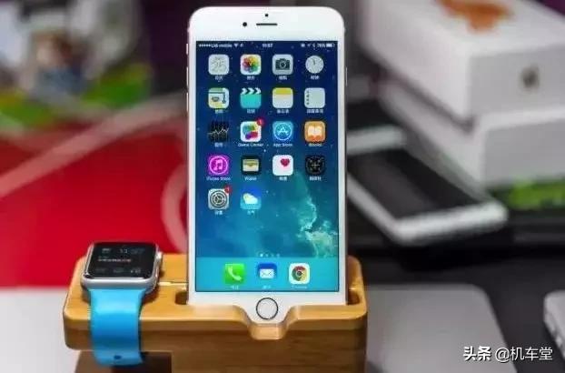 寿命最长iPhone：至今不卡顿，全球销量超2.7亿台，库克很头疼