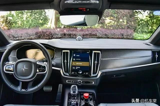 李书福打造国产“科迈罗”：600马力零百4.2s，与保时捷911同级别