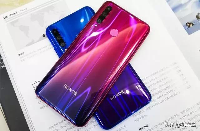 最值得入手的四款千元机：新年回家送父母，用个两年没问题