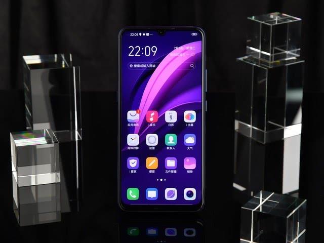 vivo争当价格屠夫？48MP三摄+大电池，骁龙712跌至新低太香了！