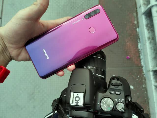 最香百元机诞生?麒麟八核+3200万,如今跌至959元