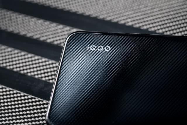 红米K30Pro很香？更高刷新率的骁龙865要来了，iQOO更有性价比