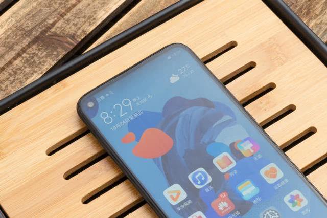 值得入手的真香机？麒麟810+挖孔屏+4800万四摄，华为终于清仓！