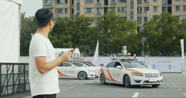 百度、高德争相上线Robotaxi，是否会加速滴滴首汽们落地自动驾驶