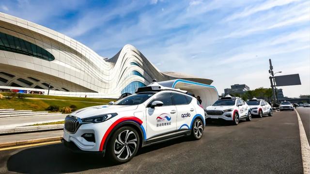 百度、高德争相上线Robotaxi，是否会加速滴滴首汽们落地自动驾驶